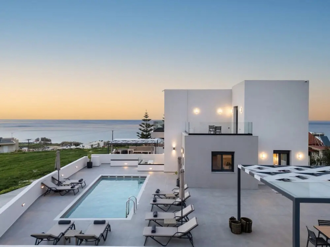 Villa Solaire - With 2 Private Pools Sauna