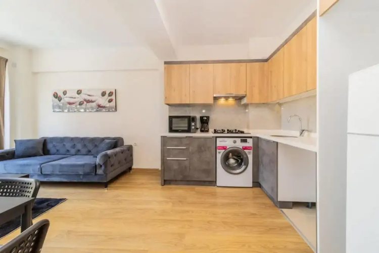 Exquisite Flat With Shared Pool in Kepez