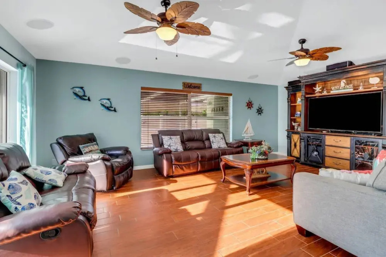 1722 SW 38th Ter