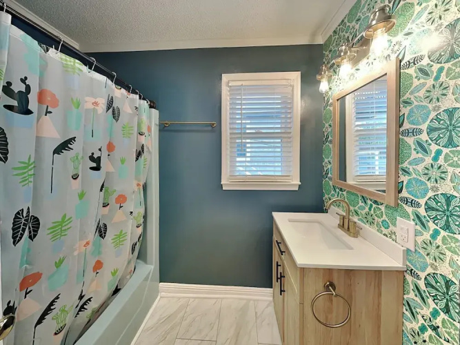 Catch A Wave by Topsail Realty