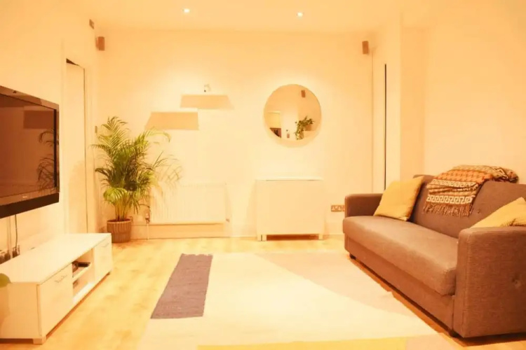 Cosy 1 Bed Basement Flat in Shepherds Bush