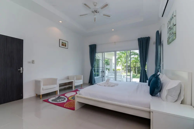 Private Pool Villa Hua Hin L26
