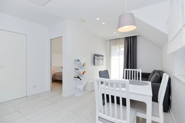 Apartment Amber White