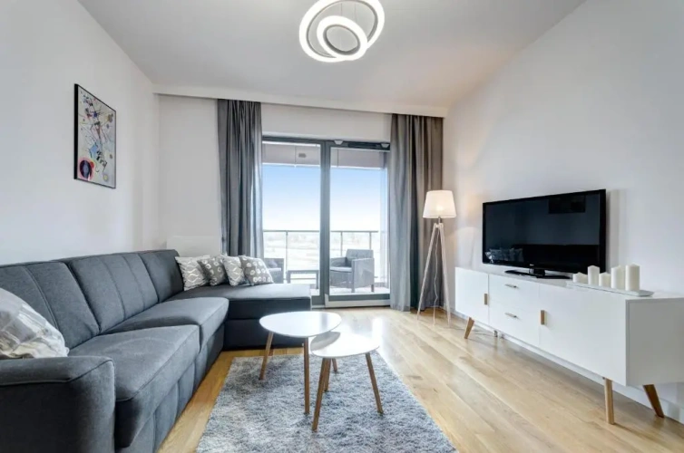 2 Bedrooms Quadruple Apartment with balcony
