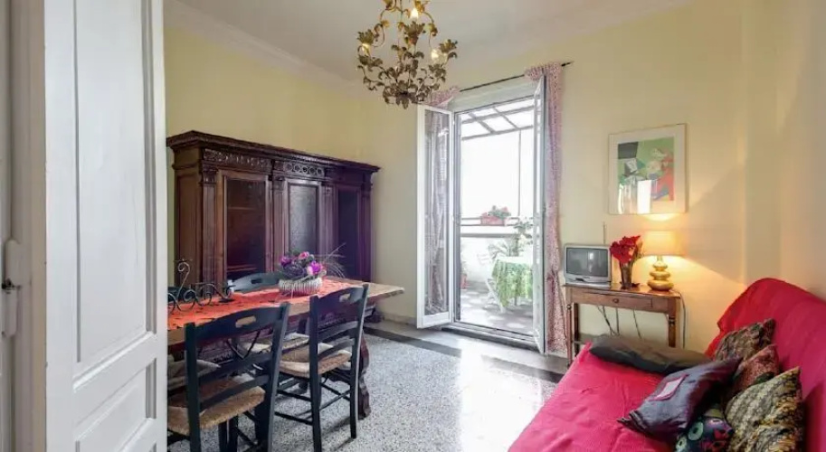 Rhome Apartments Giuliana