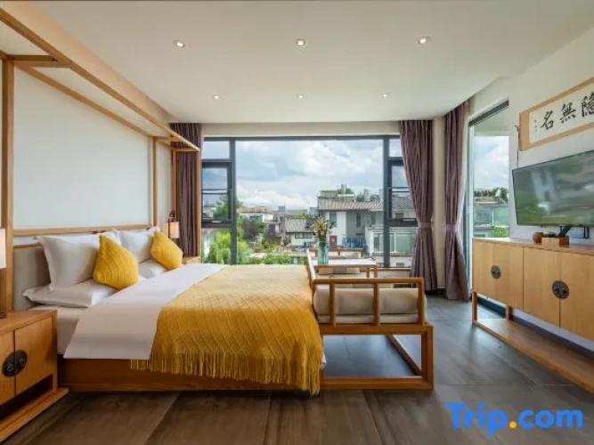 Standard Double room with courtyard view