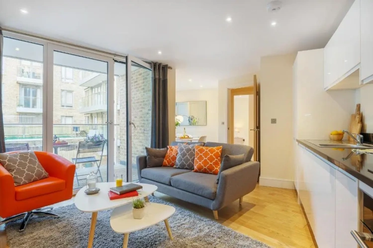 2 Bedrooms Apartment