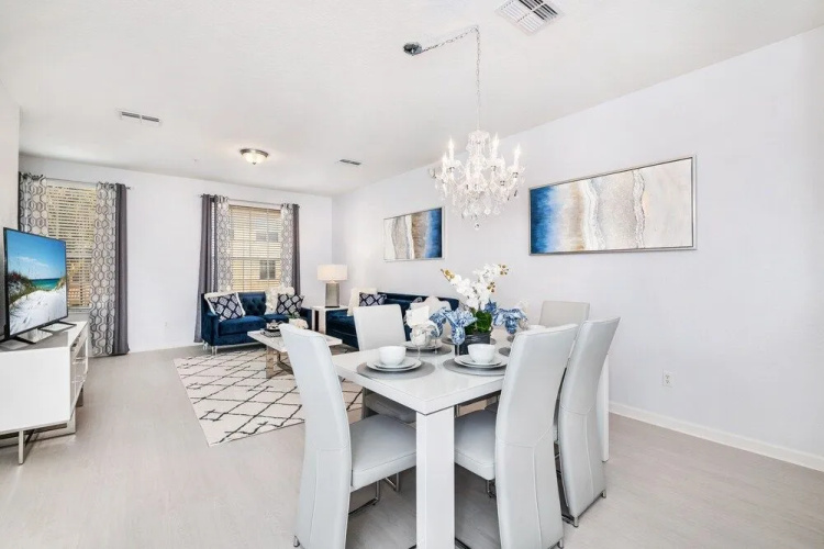 Vista Cay Modern