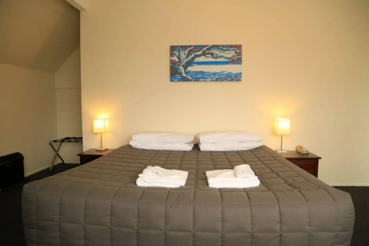 Drury Motor Lodge