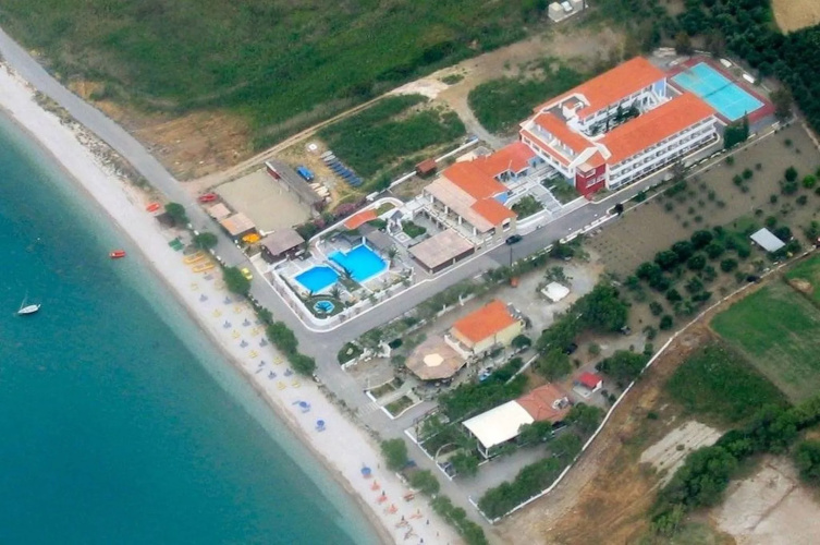 Zefiros Beach