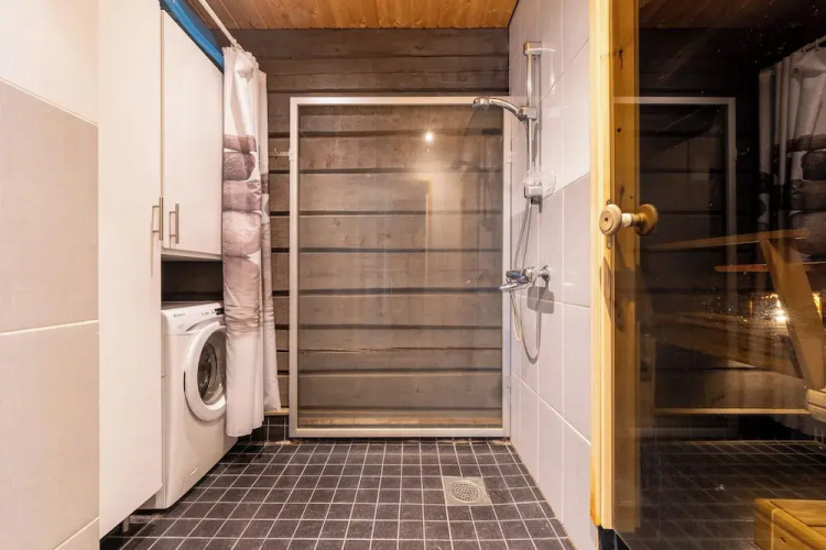 Comfy Cabin in Tahko  with Hot Tub. Private Sauna