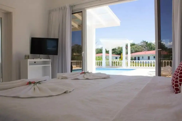 Romantic two Bedroom Deluxe Villa With all Modern Conveniences
