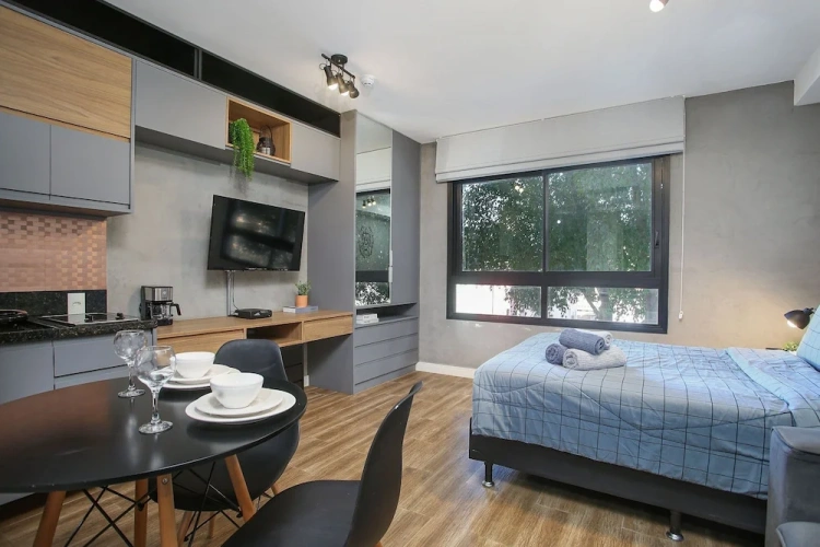 Deluxe Apartment