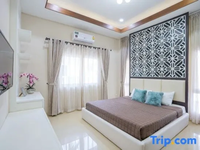 3 Bedrooms Villa