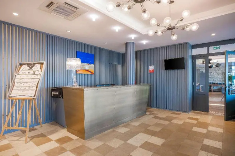 Hotel Les Flots - Chatelaillon Plage