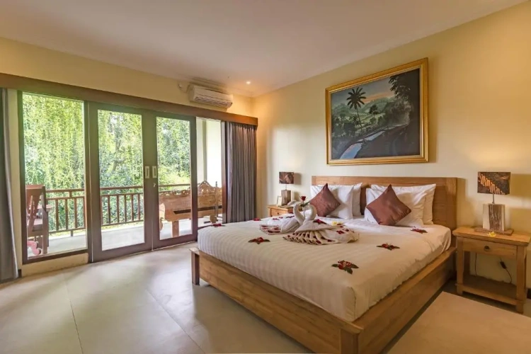 Suite with balcony and with view
