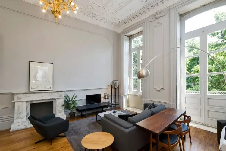 Royal Apartment