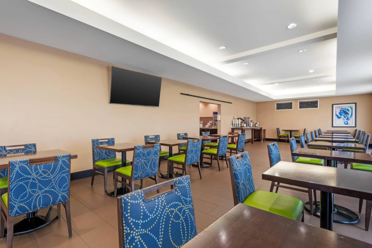 Comfort Inn And Suites Calgary Airport North photo 28