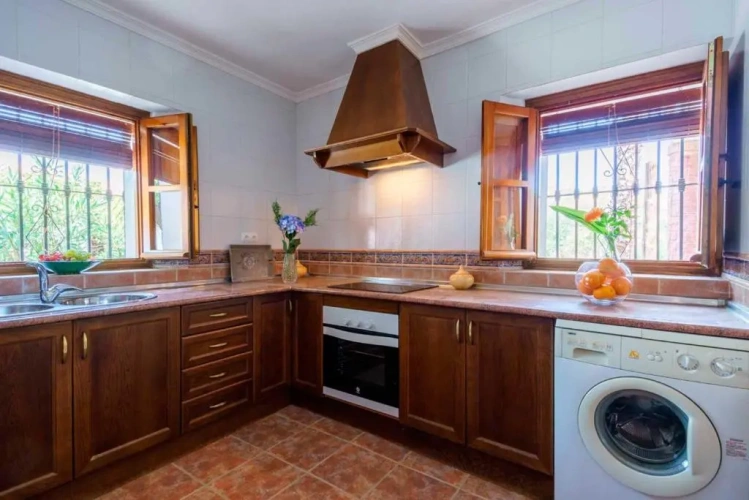 3 Bedrooms Cottage