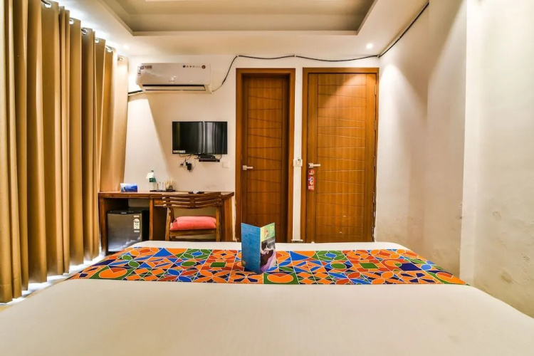 FabHotel Comfort Dome Sector 45