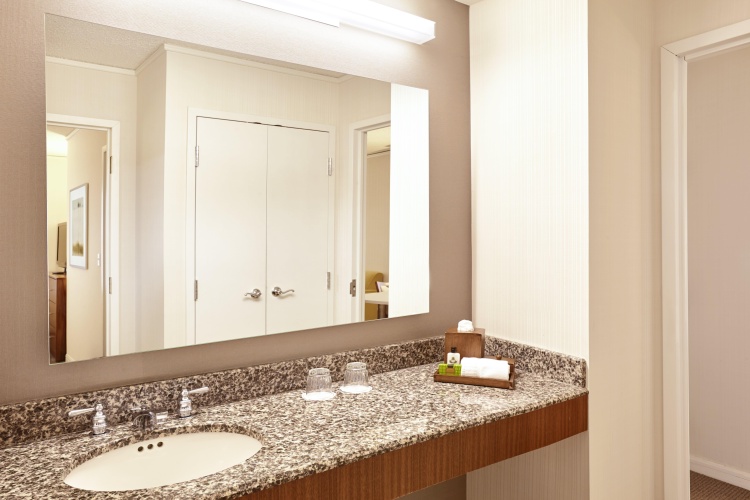Intercontinental Suites Cleveland photo 9