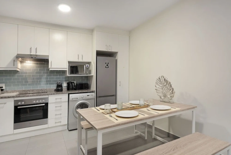2 Bedrooms Apartment