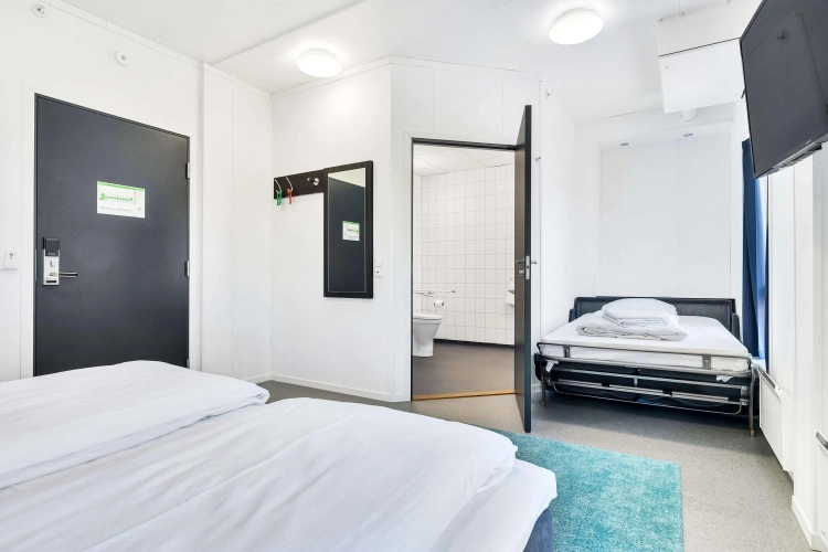 Guest rooms