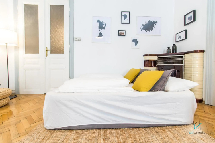 Spacious And Extraordinary Vienna Apartment