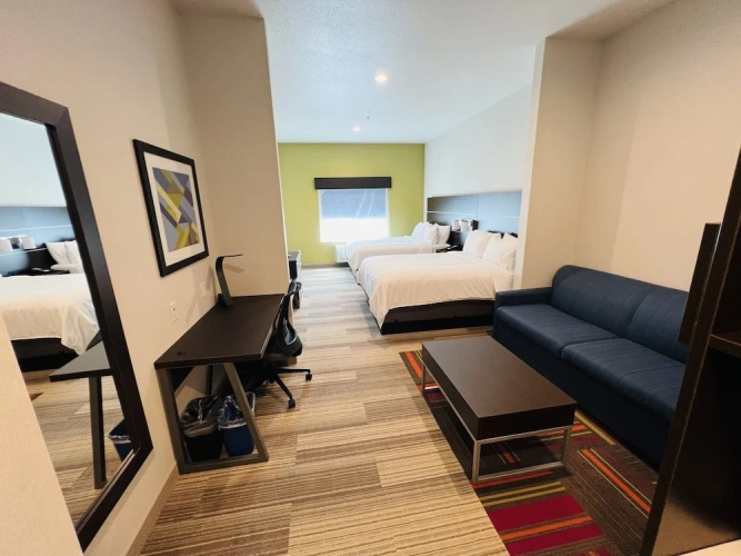 Quadruple Suite