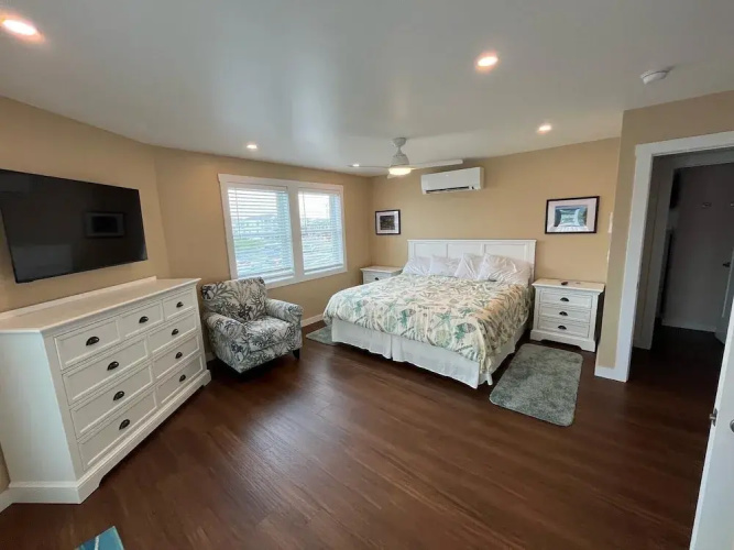 Houston Street 109
