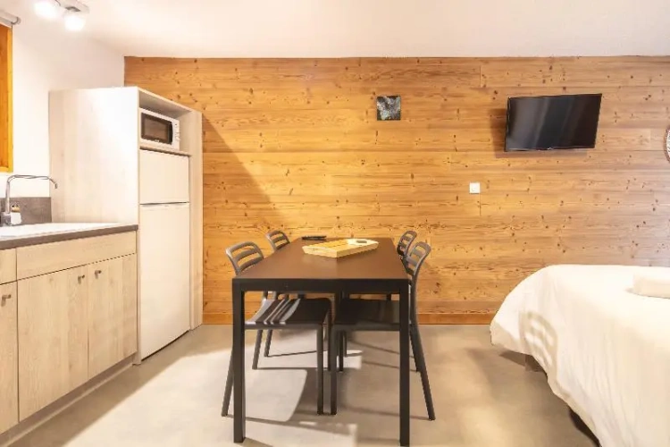 1 Bedroom Quadruple Apartment