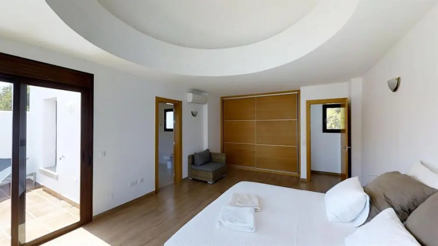 Fantastic First Line Penthouse