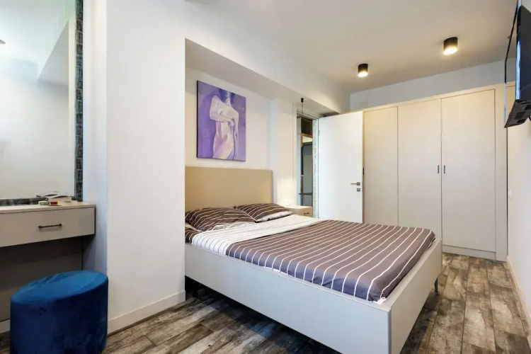 Apartment by Luxe Group SN400