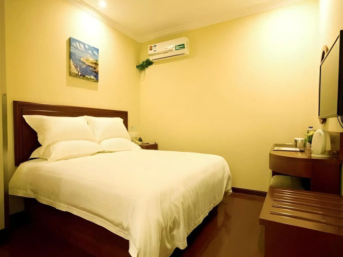 GreenTree Inn Shanghai Huinan Jinghai Road Express Hotel