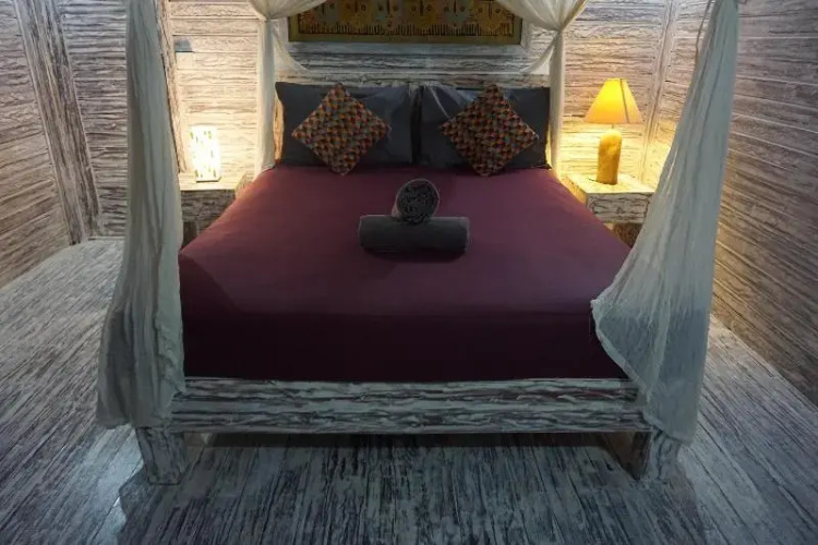 Naturale Huts Villas
