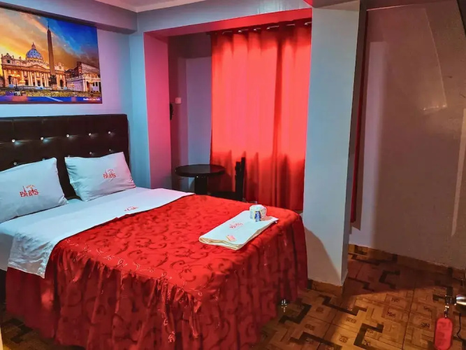 Hostal Paris 1