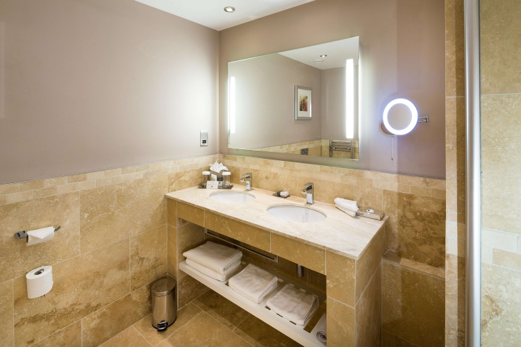 DoubleTree by Hilton Milton Keynes photo 9