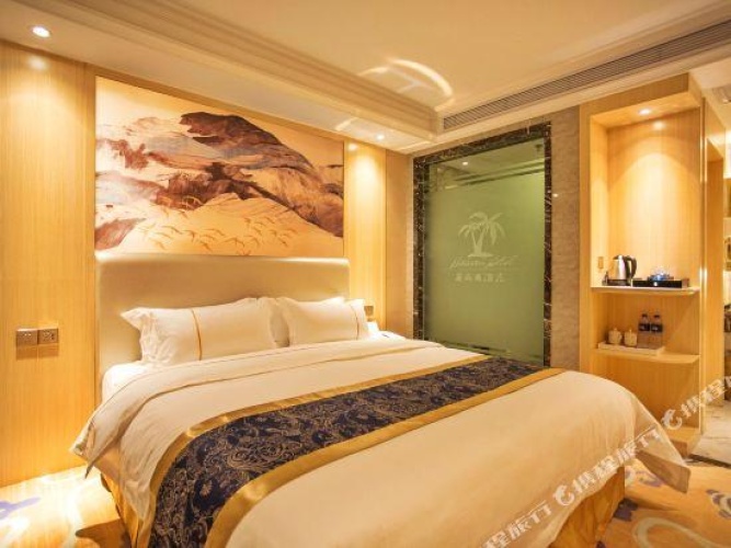 1 Bedroom Business Double Suite