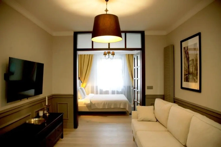 2 Bedrooms Apartment