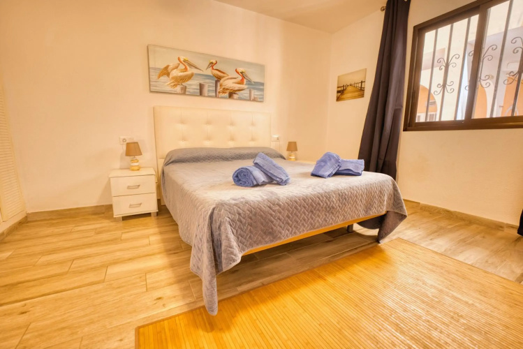 Large one bedroom apartment with incredible view 223