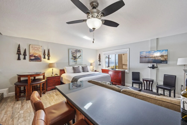 125 Bldg B Condo