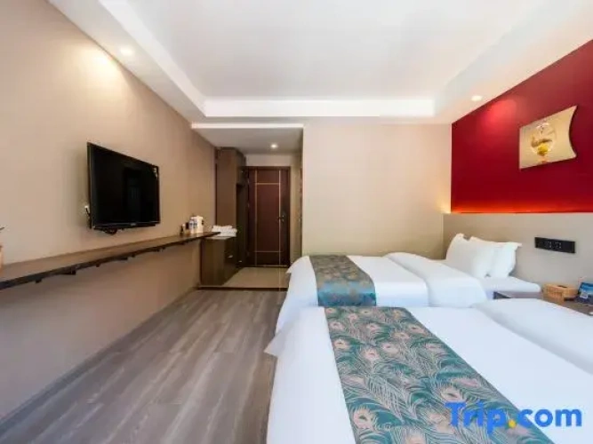 Standard Triple Family room