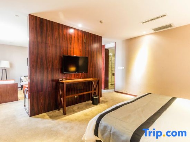 Deluxe Double Suite