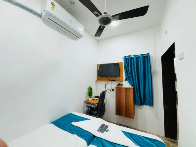 Hotel Raksha Residency