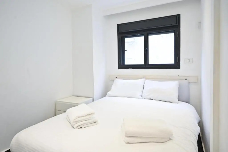 Clear 3BR in Dizzengoff 140 by HolyGuest
