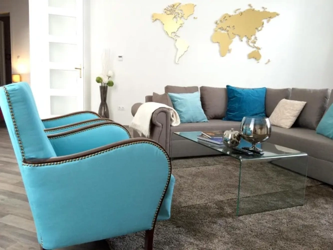 2 Bedrooms Apartment