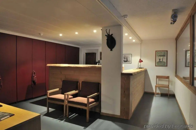 Saanewald Lodge
