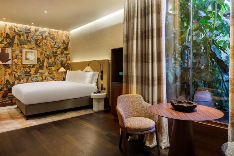 Spring Garden Double Suite