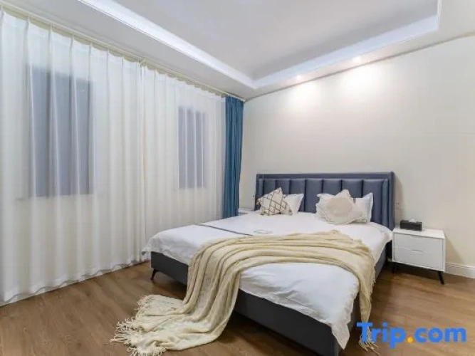 2 Bedrooms Villa