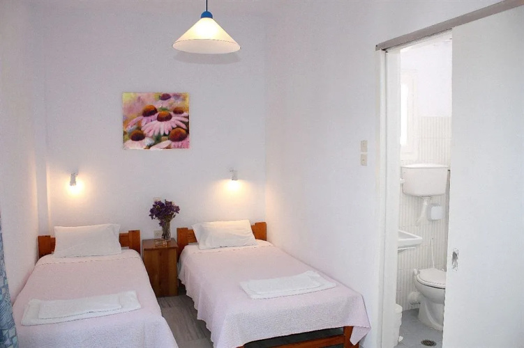 Sanoudos Hotel